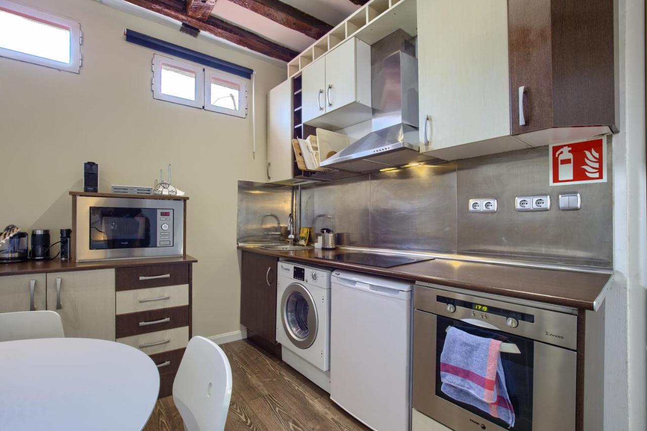 Appartamento Charming Sol Attic Madrid Esterno foto